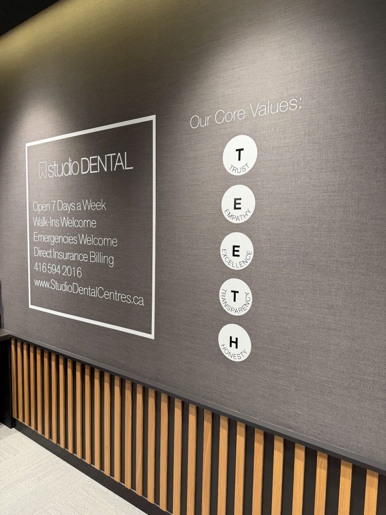 Studio Dental Eaton Centre Dentist Office
